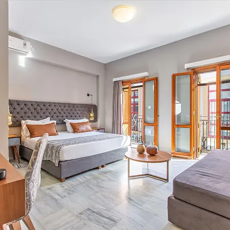 Minaret And * Hriszí Aktí Haniá